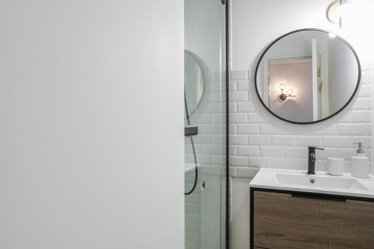 Appart'Hotel Luminous Vue Seine- Paris 15Min Жувиси-сюр-Орж Екстериор снимка