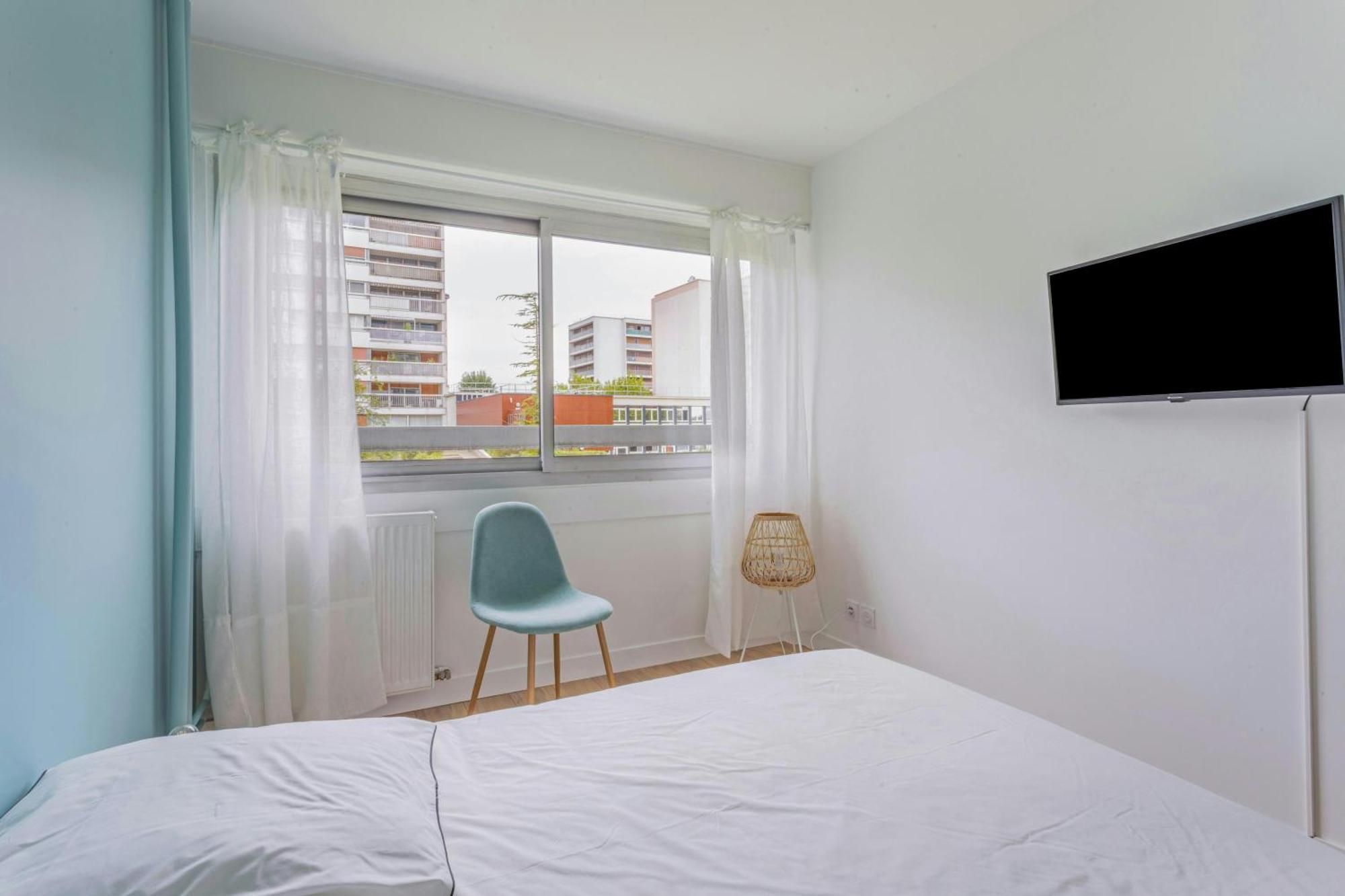 Appart'Hotel Luminous Vue Seine- Paris 15Min Жувиси-сюр-Орж Екстериор снимка