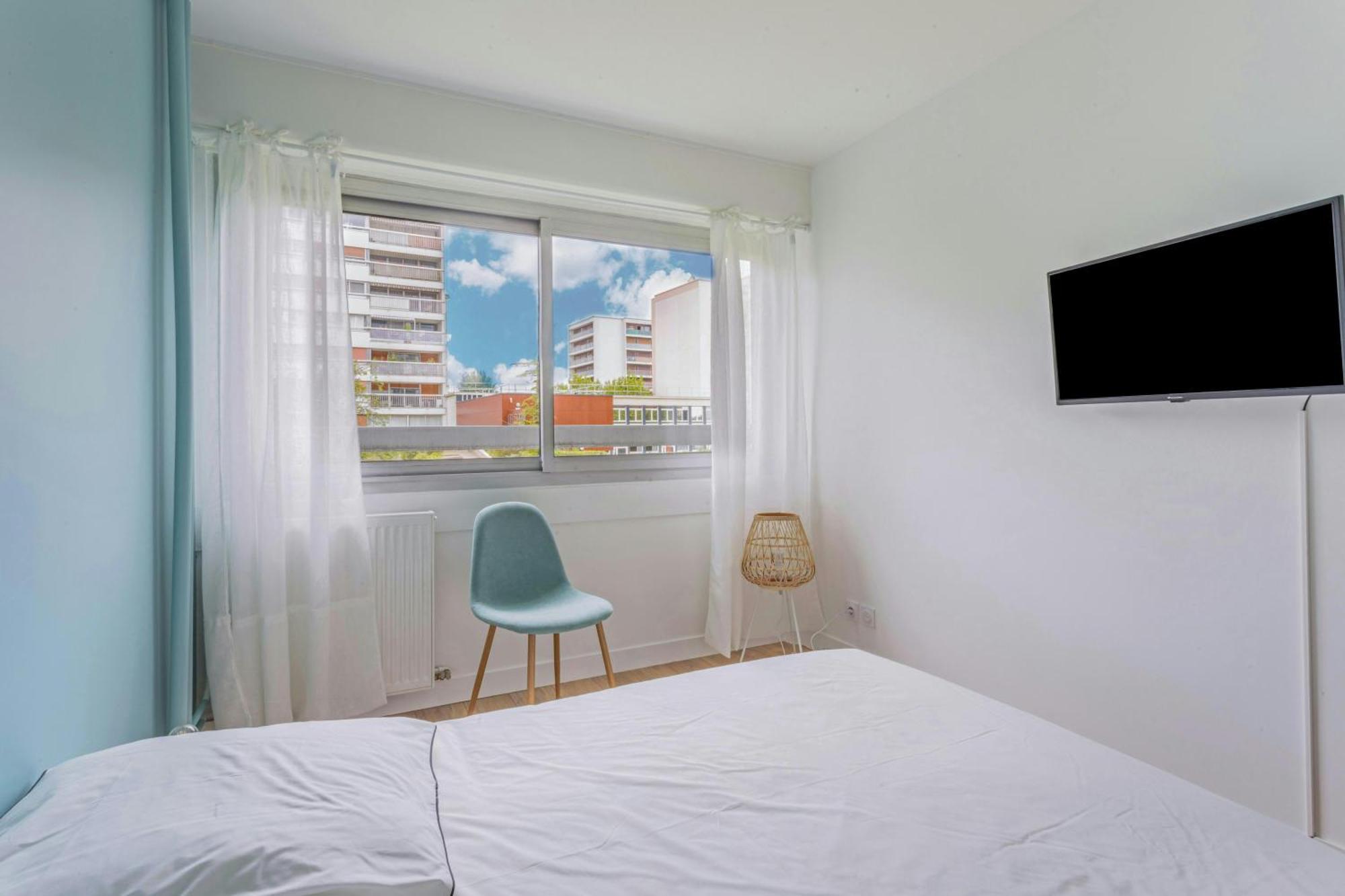 Appart'Hotel Luminous Vue Seine- Paris 15Min Жувиси-сюр-Орж Екстериор снимка